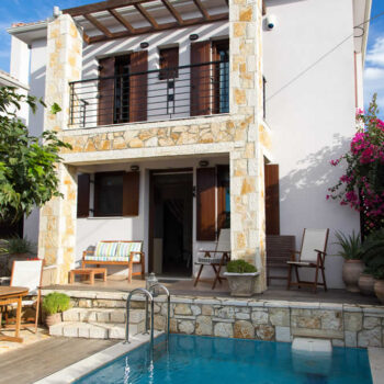 Aloe is a self catering villa for rent, with a swimming pool and a view to the Ionian sea at a close distance, in Sivota village, Thesprotia, Greece. Both Aktion - Preveza and Corfu airports are less than an hour and a half away!
